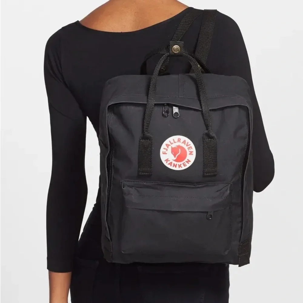 Fjällräven Kånken Water Resistant Backpack Black FLAWS